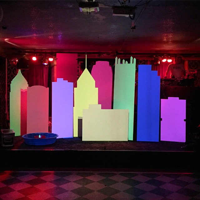 Projection Mapped Pittsburgh Skyline Projectile objects